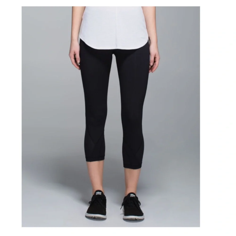 LULULEMON Run Inspire Crop II Block-It Pocket Black Size 2